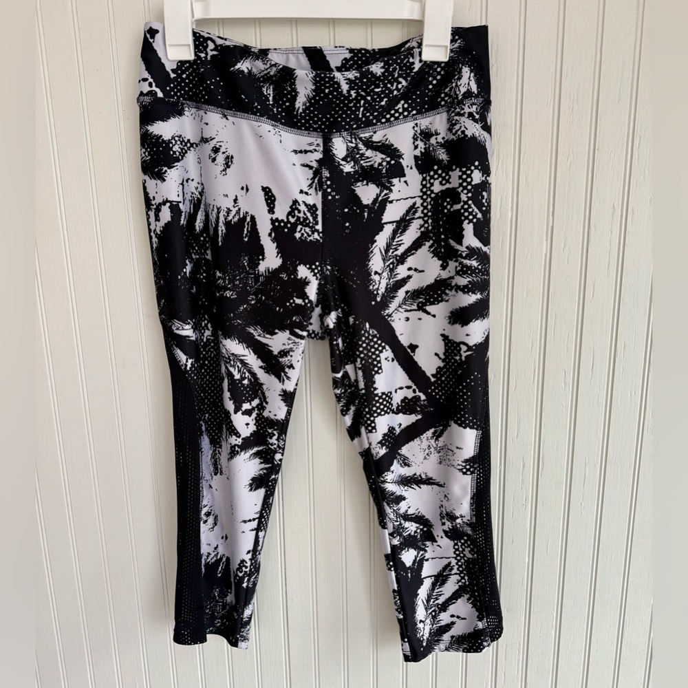 Danskin Now Black and White Abstract Leggings Size L